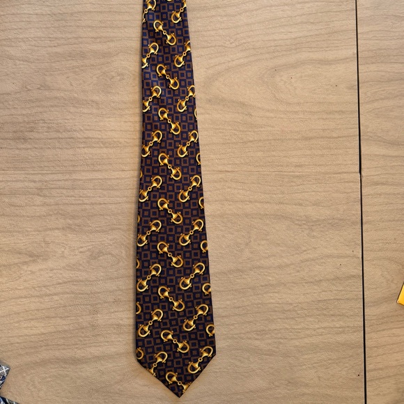Gucci Men’s Necktie. 100% Silk. - Picture 2 of 5
